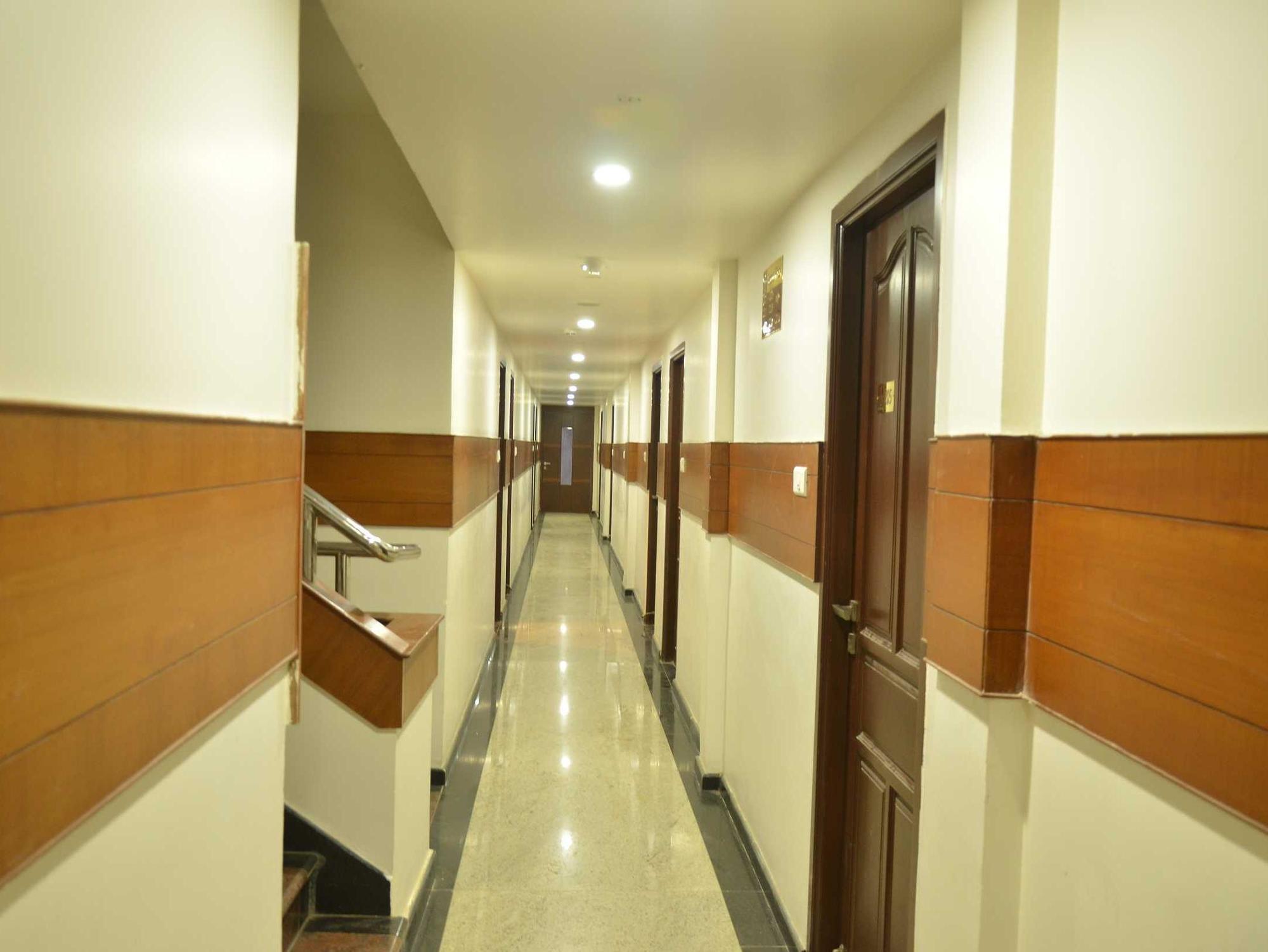 Sanu International Hotel Namakkal ภายนอก รูปภาพ