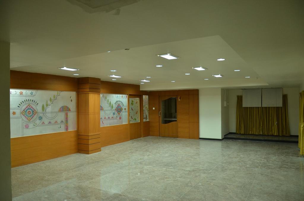 Sanu International Hotel Namakkal ภายนอก รูปภาพ