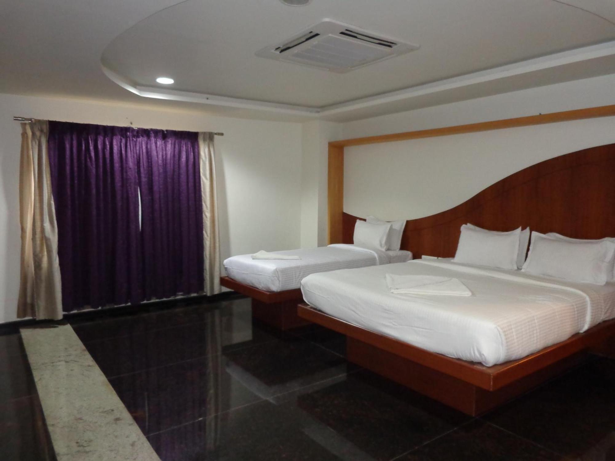 Sanu International Hotel Namakkal ภายนอก รูปภาพ