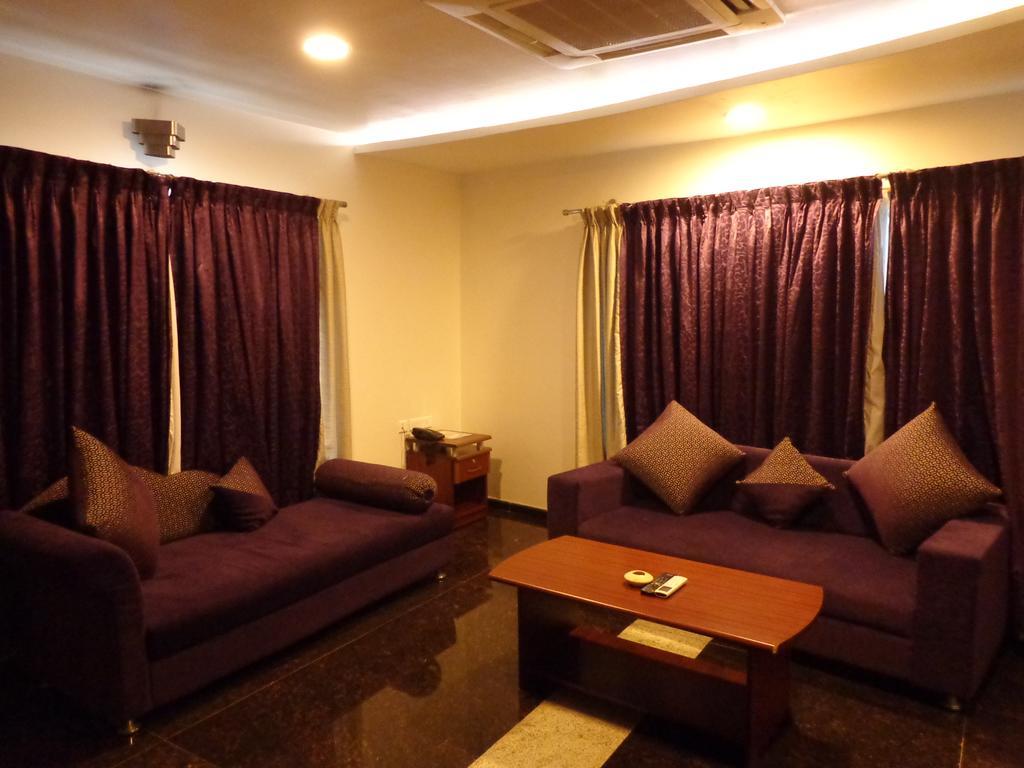 Sanu International Hotel Namakkal ภายนอก รูปภาพ