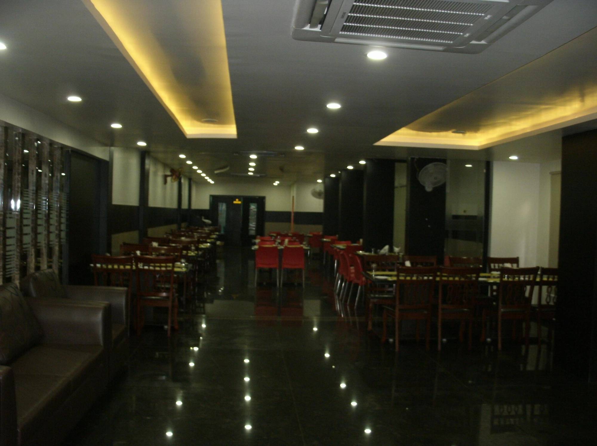 Sanu International Hotel Namakkal ภายนอก รูปภาพ